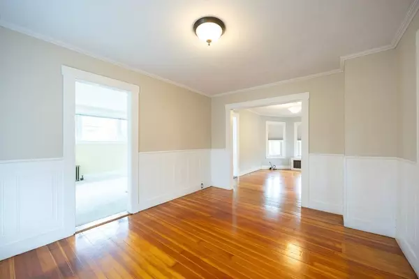 27 Grant St, Milford, MA 01757