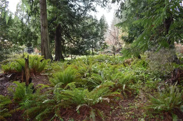 201 Grantville St, Salt Spring, BC V8K 1P1