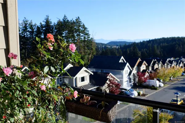 1145 Sikorsky Rd #312, Langford, BC V9B 0M8