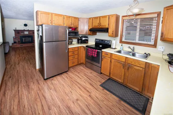 539 Downhome Dr, Langford, BC V9B 5K3
