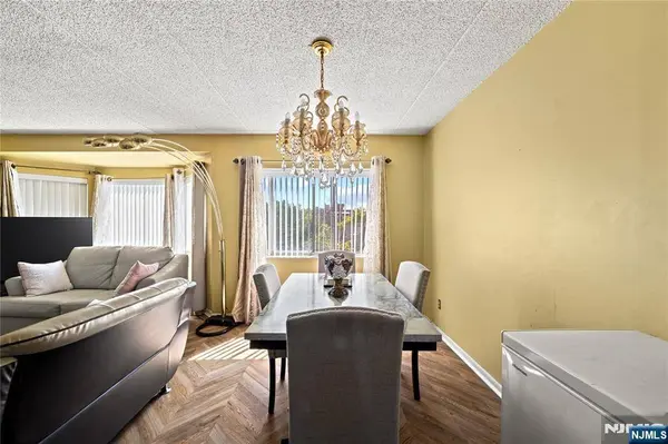 290 Anderson ST #5D, Hackensack, NJ 07601