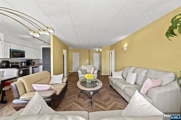 290 Anderson ST #5D, Hackensack, NJ 07601