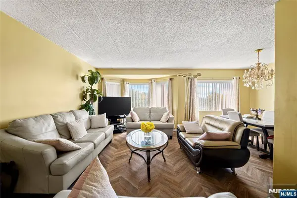 290 Anderson ST #5D, Hackensack, NJ 07601