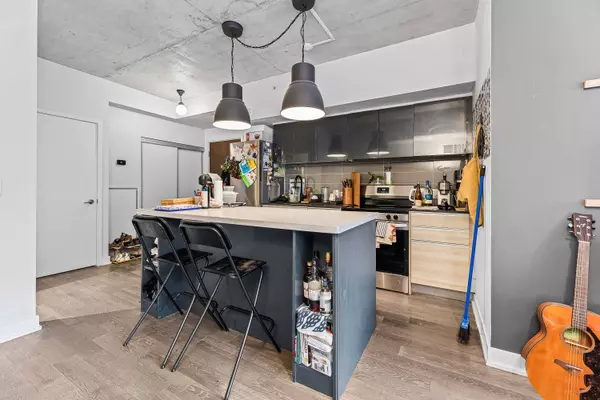 1190 Dundas ST E #225, Toronto E01, ON M4M 0C5