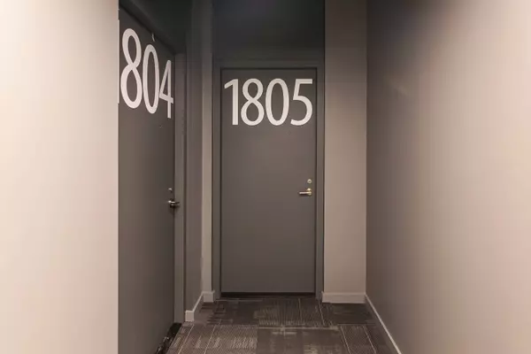 170 Bayview AVE #1805, Toronto C08, ON M5A 0M4