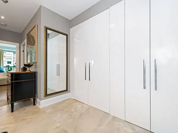 88 Palace Pier CT #PH201, Toronto W06, ON M8V 4C2