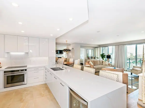88 Palace Pier CT #PH201