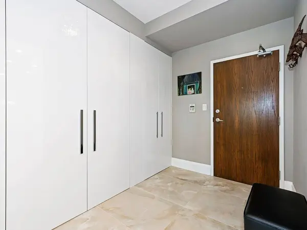 88 Palace Pier CT #PH201, Toronto W06, ON M8V 4C2