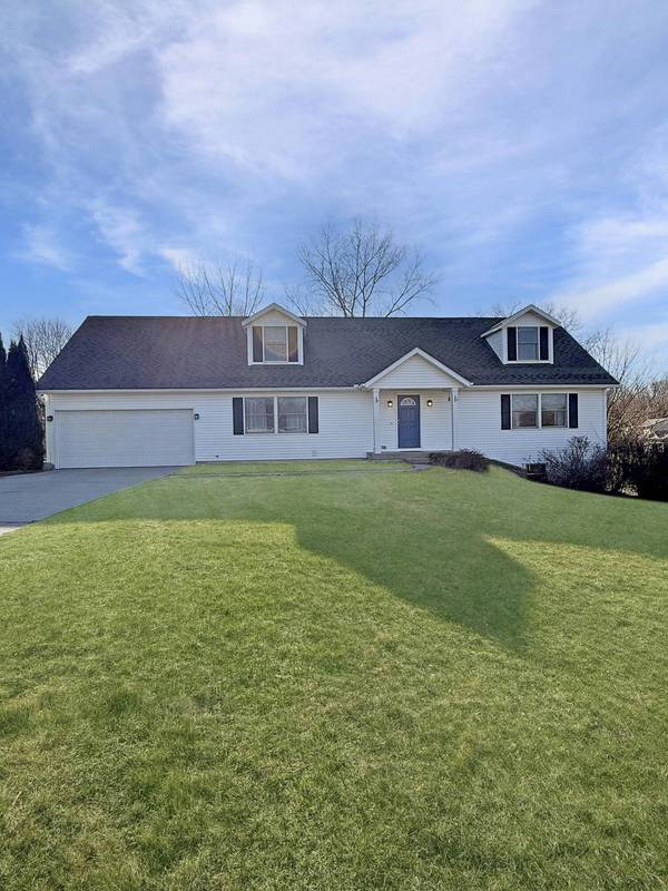 9191 Walnut Grove Drive, Rockford, MI 49341
