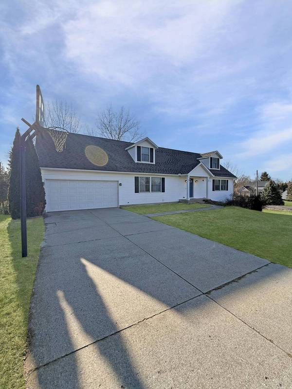 9191 Walnut Grove Drive, Rockford, MI 49341