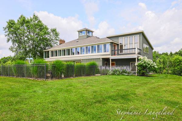 7300 Packer NE Drive, Belmont, MI 49306