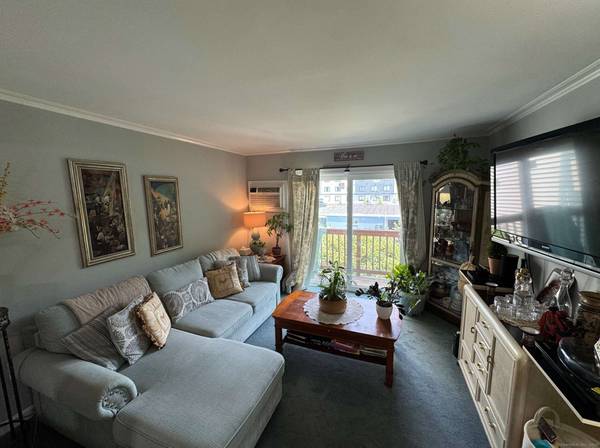 20 Daly Street #APT 2C, Stamford, CT 06902