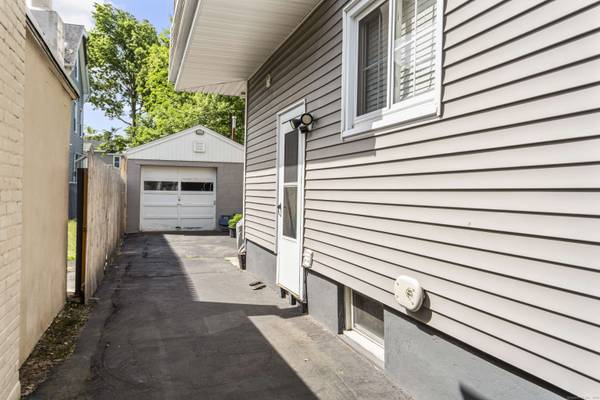 126 Rosette Street, New Haven, CT 06519