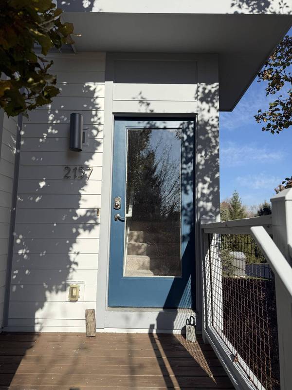 2157 New Town NE Drive, Grand Rapids, MI 49525