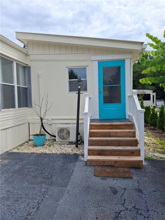 4 FLEETWOOD RD, Cleveland, GA 30528