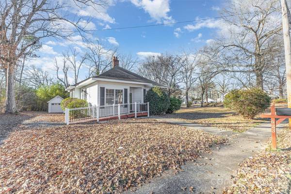 623 N 4th ST N, Albemarle, NC 28001