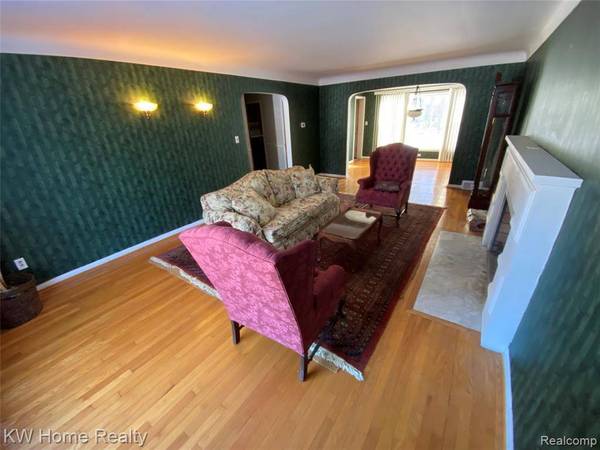 18635 San Diego Boulevard, Lathrup Village, MI 48076