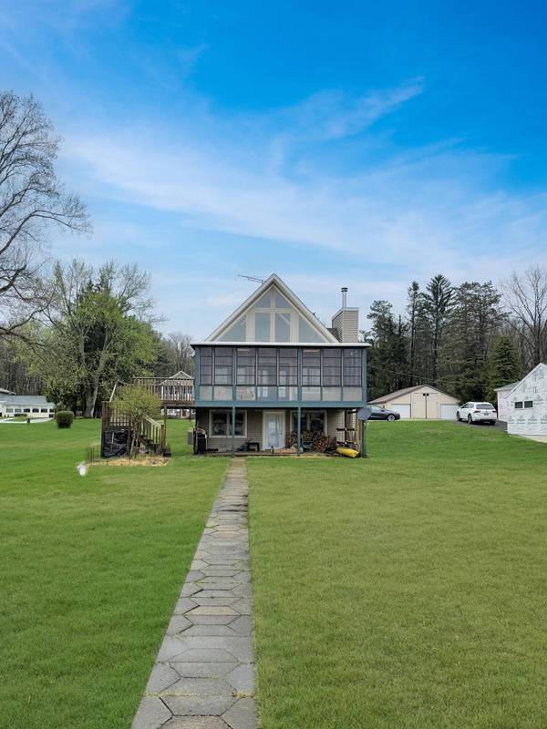 3230 Lakeview Drive, Allegan, MI 49010