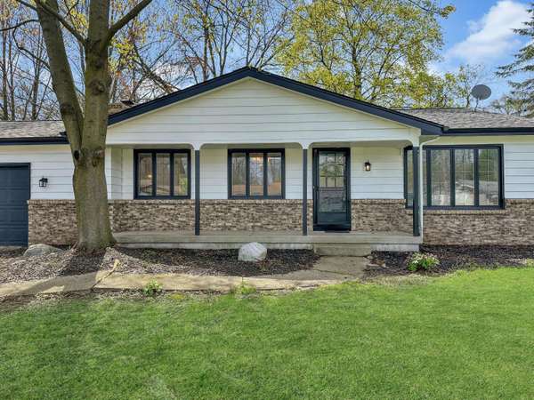 6160 Del Cano SE Drive, Grand Rapids, MI 49546