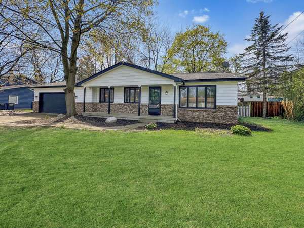 6160 Del Cano SE Drive, Grand Rapids, MI 49546