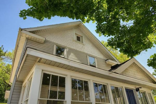 1517 James Street, Kalamazoo, MI 49001