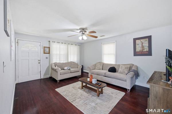 83 Prospect Pl Extension, East Haven, CT 06512