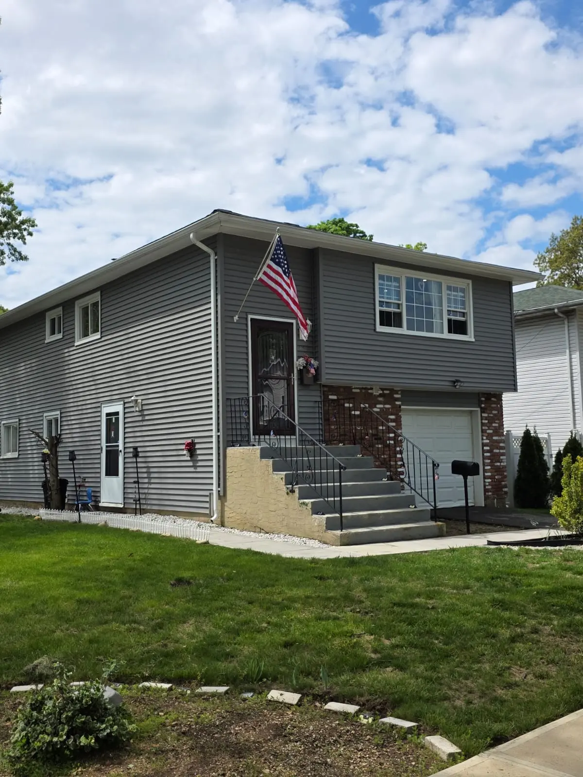 142 Gormley Ave, Roosevelt, NY 11575-2448