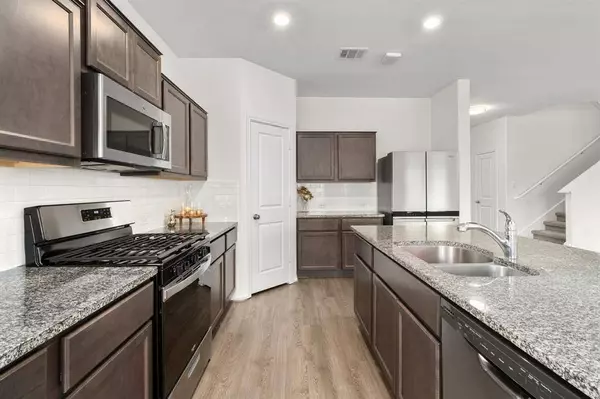 21701 Urraca LN, Pflugerville, TX 78660