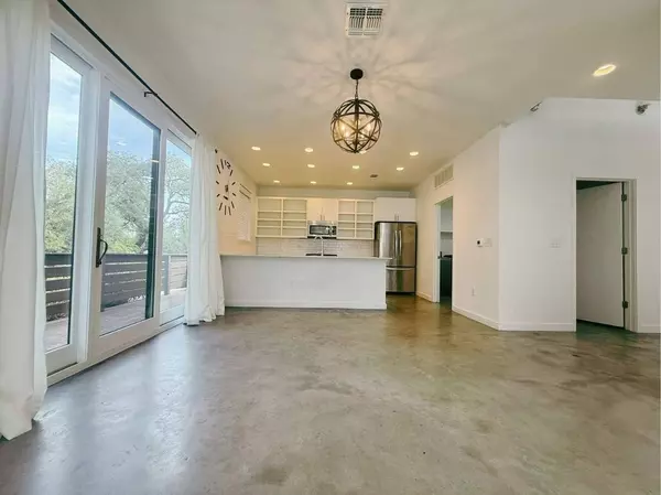 1208 Woodland Ave #A, Austin, TX 78704