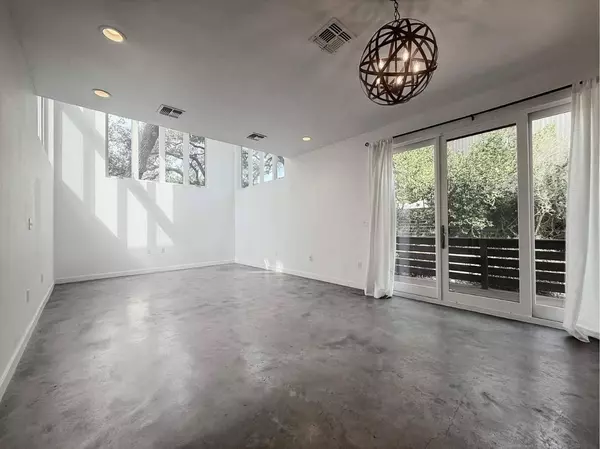 1208 Woodland Ave #A, Austin, TX 78704