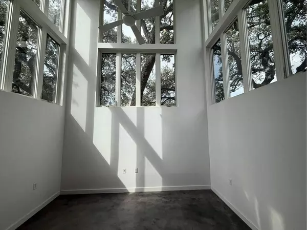 1208 Woodland Ave #A, Austin, TX 78704