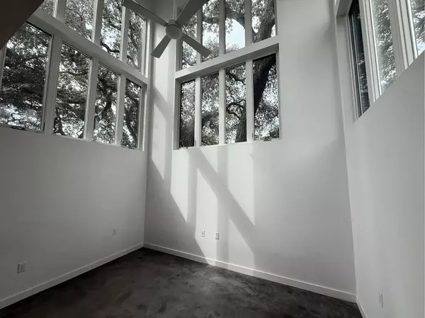 1208 Woodland Ave #A, Austin, TX 78704