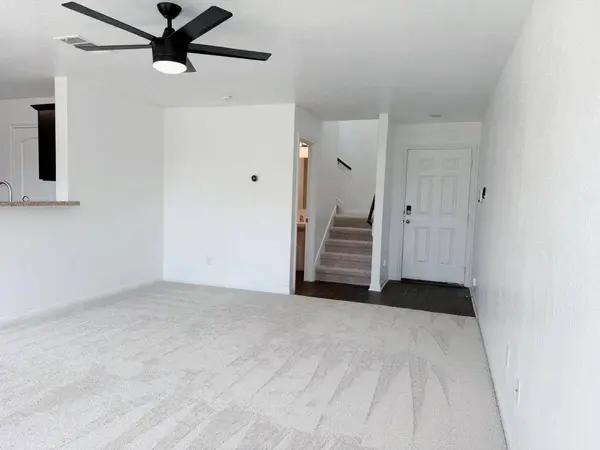 3000 Cressler LN, Jarrell, TX 76537