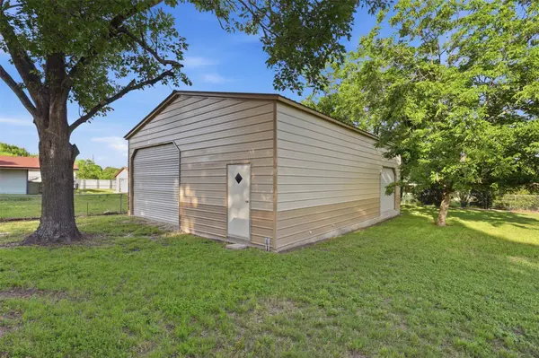 15109 Spring Hill LN, Pflugerville, TX 78660