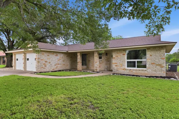15109 Spring Hill LN, Pflugerville, TX 78660