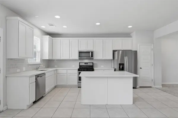 2129 Pecan Island DR, Leander, TX 78641