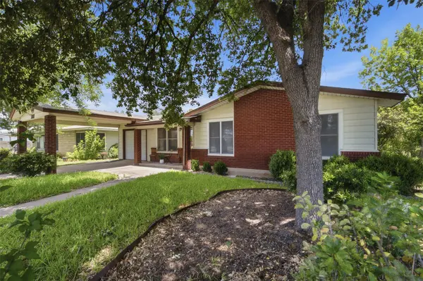 1410 Wooten DR, Austin, TX 78757