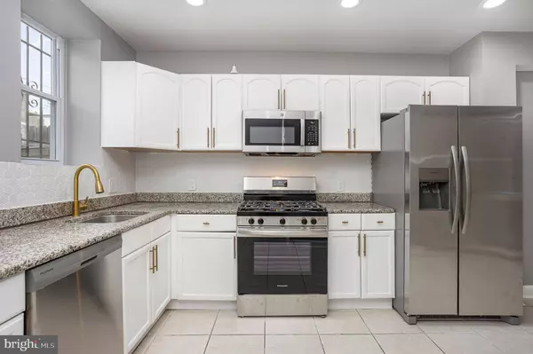 428 N LUZERNE AVE, Baltimore, MD 21224