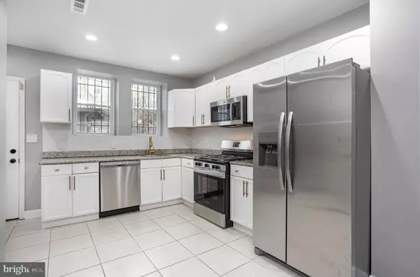 428 N LUZERNE AVE, Baltimore, MD 21224