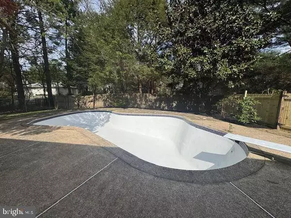 6113 JERRYS DR W, Columbia, MD 21044