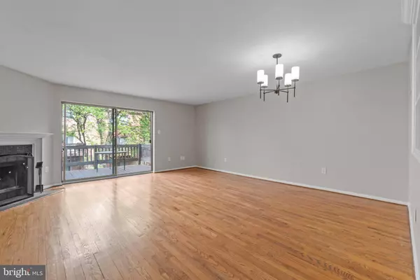 6 FAR CORNERS CT, Sparks Glencoe, MD 21152