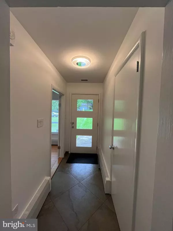 905 DUNELLEN DR, Towson, MD 21286