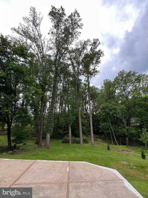 905 DUNELLEN DR, Towson, MD 21286