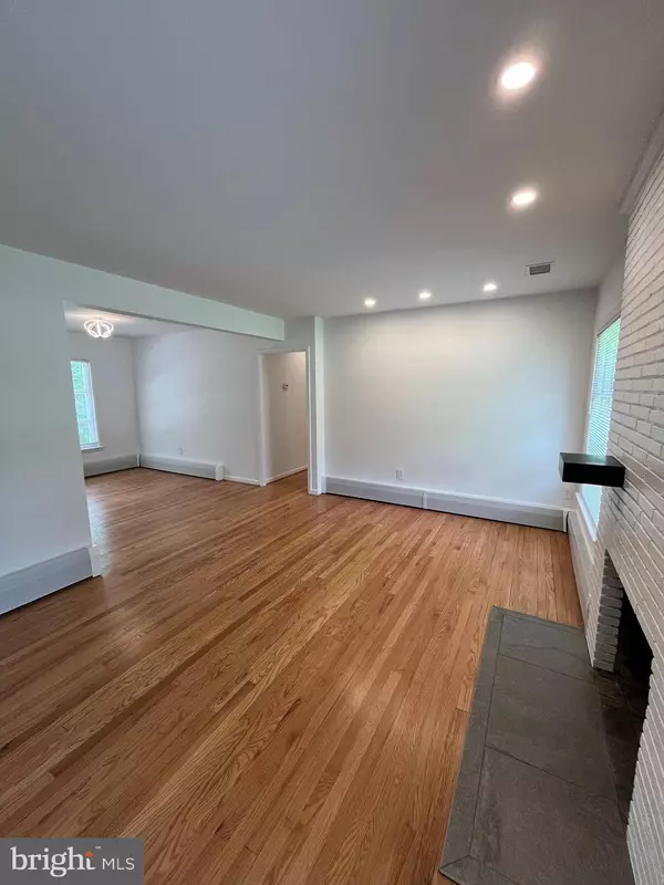 905 DUNELLEN DR, Towson, MD 21286