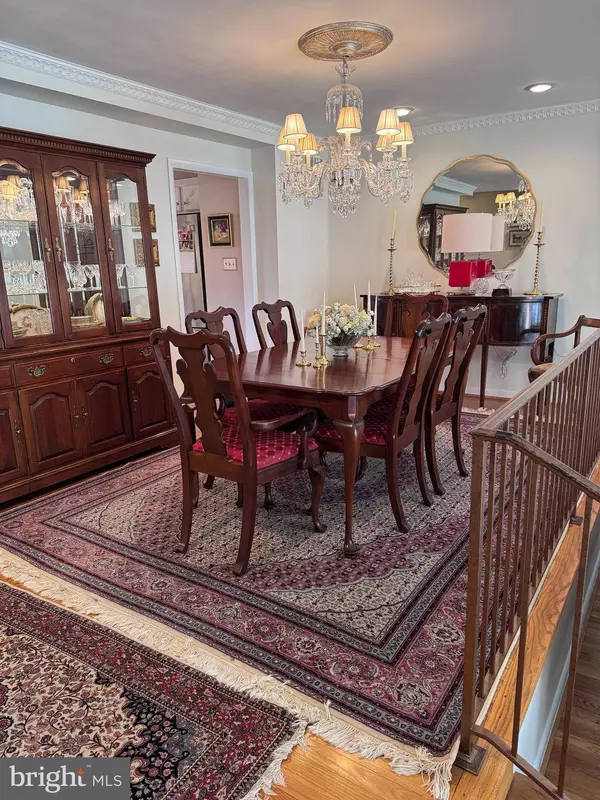 10 MALIBU CT, Towson, MD 21204