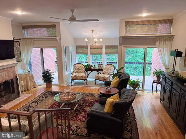 10 MALIBU CT, Towson, MD 21204