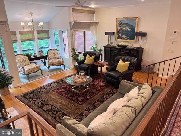 10 MALIBU CT, Towson, MD 21204