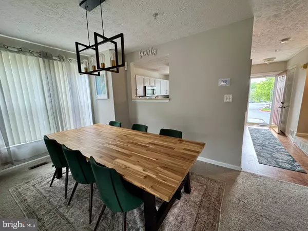 7163 NATURES RD, Columbia, MD 21046