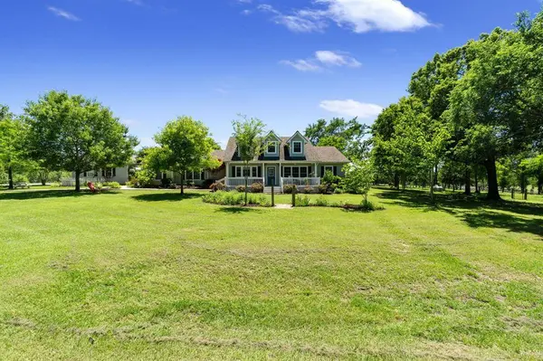 3608 County Road 426, Marquez, TX 77865