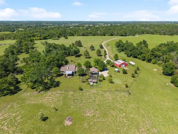 3608 County Road 426, Marquez, TX 77865